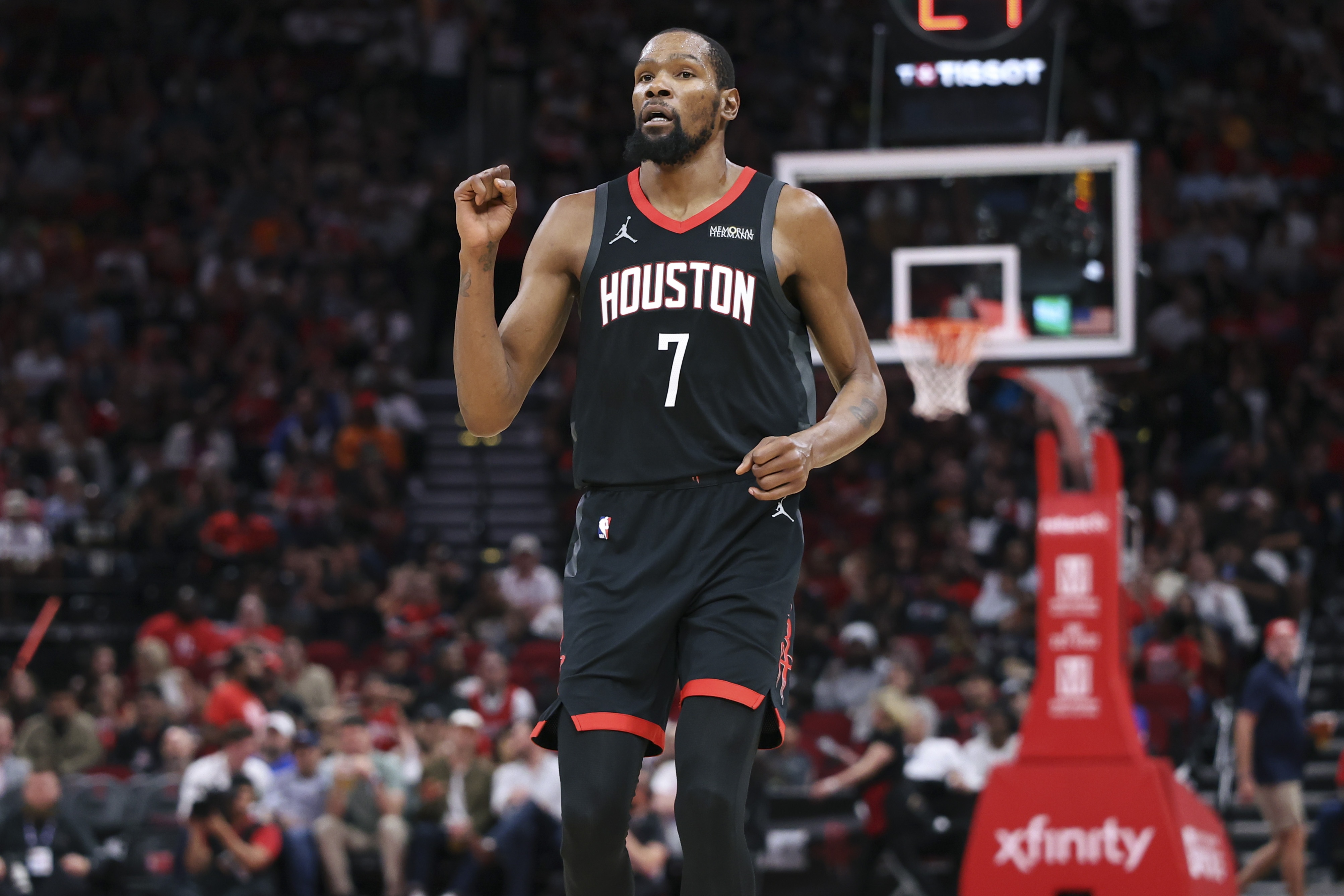 LOL赛事直播-抡冒烟了！杜兰特开局3中0后8中7 半场砍下18分2板3助2断