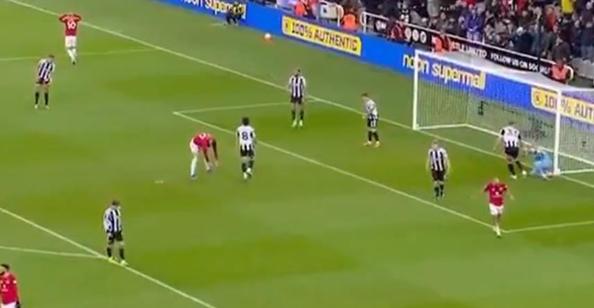 S赛直播入口-战犯表现,姆伯莫一脚踢飞绝佳机会,库尼亚抱头、谢什科捶地